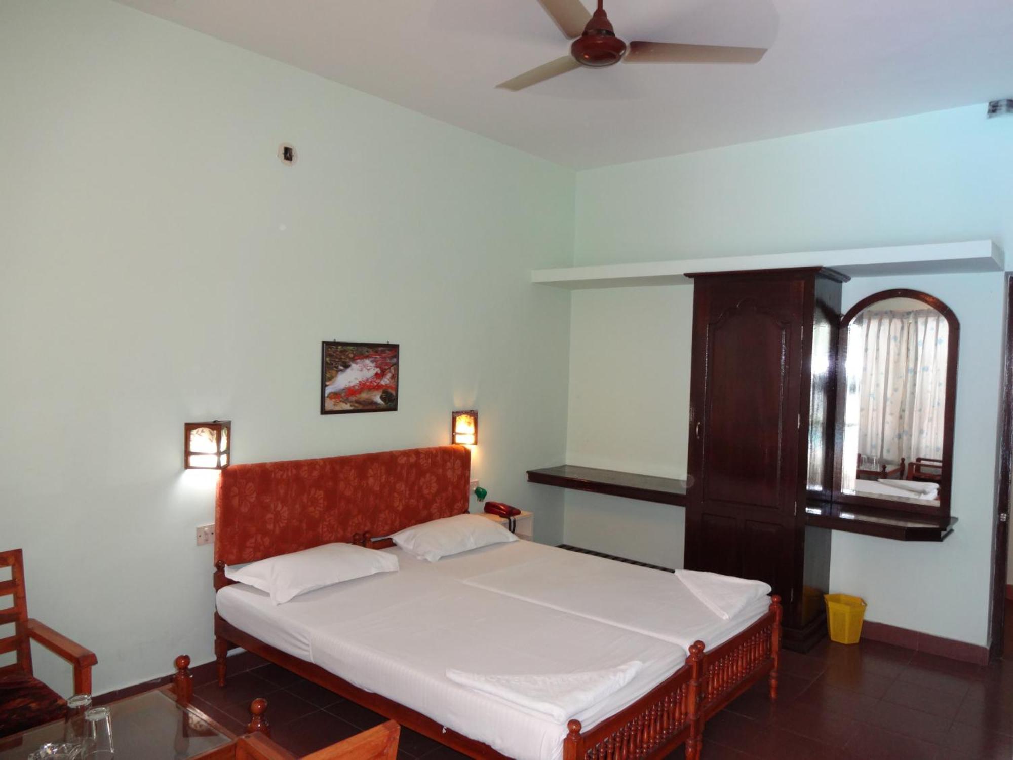 Hotel Thushara Kovalam Zewnętrze zdjęcie
