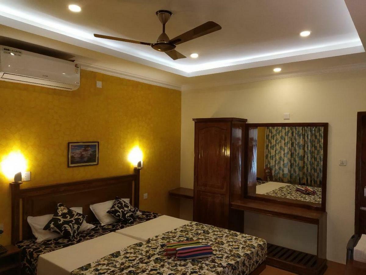 Hotel Thushara Kovalam Zewnętrze zdjęcie