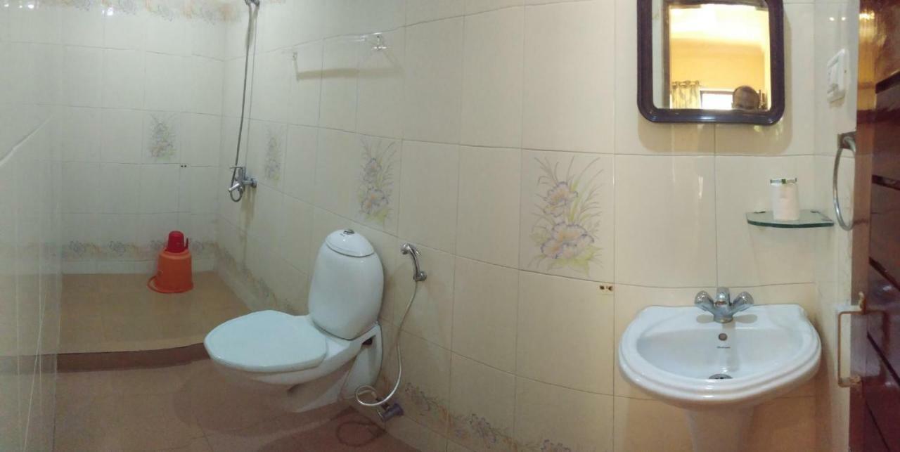 Hotel Thushara Kovalam Zewnętrze zdjęcie